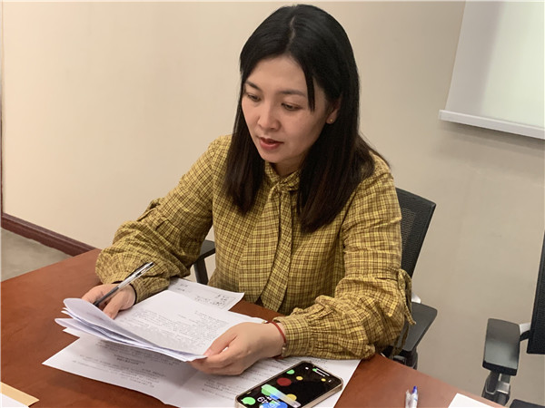 我校初三语文备课主任杨涵老师发言.jpg