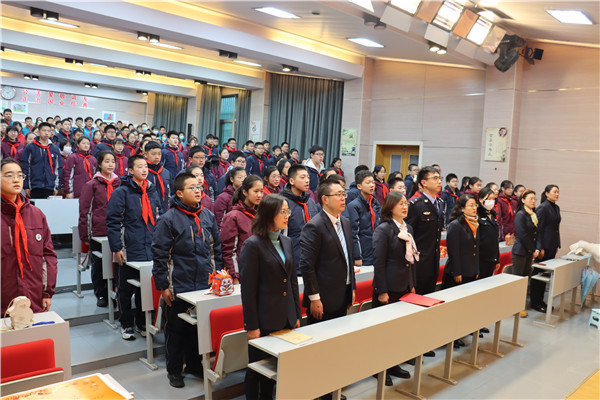 奏唱国歌.JPG