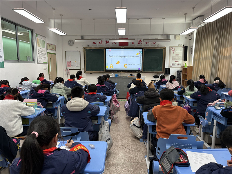 五年级比赛现场 (6).jpg