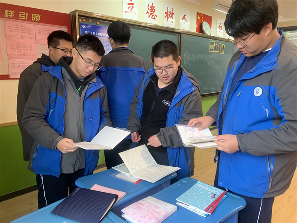 观摩学习8.jpg