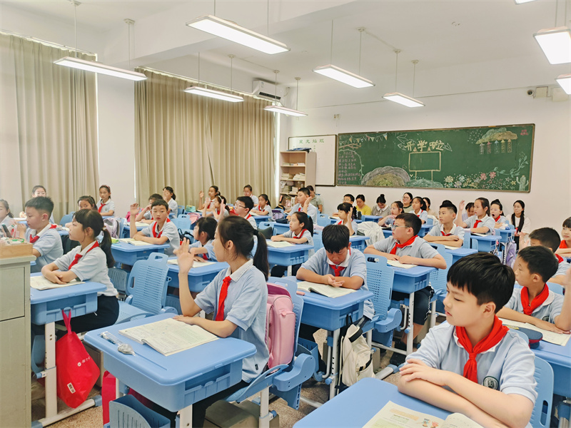 课堂的精彩瞬间7.jpg
