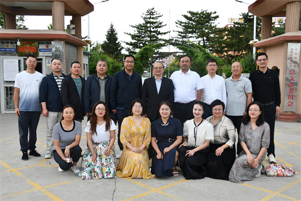 2024.8.5树人教师代表团赴新疆交流.jpg