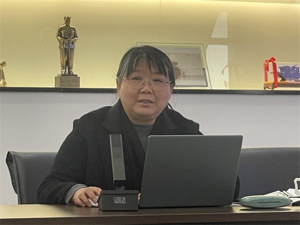 江苏省特级教师、正高级教师、扬州市教科院中小学英语教研员张利琴教授指导.jpg