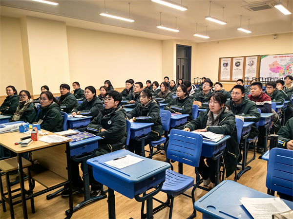 学生会全体成员1.jpg 学生会全体成员1.jpg