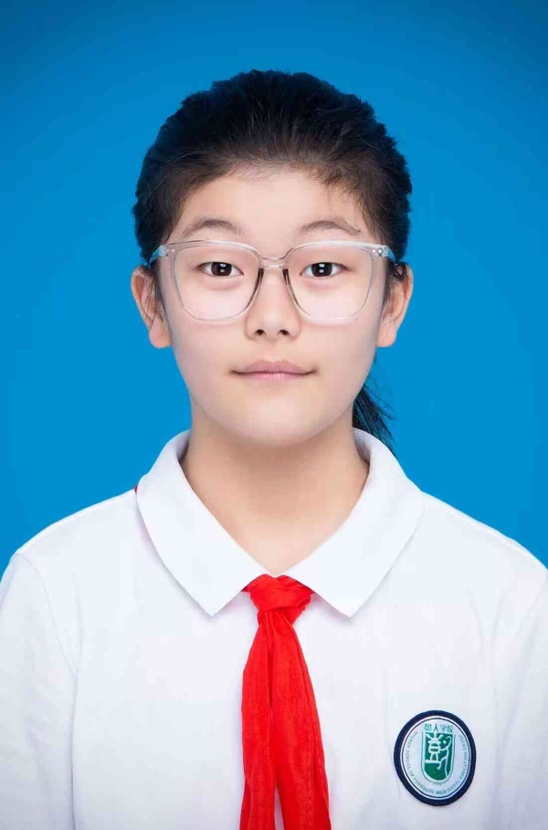 曹瑾萱.jpg