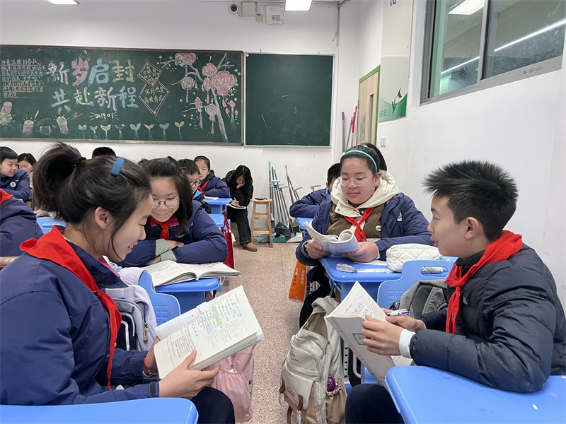 学生自由发言.jpg