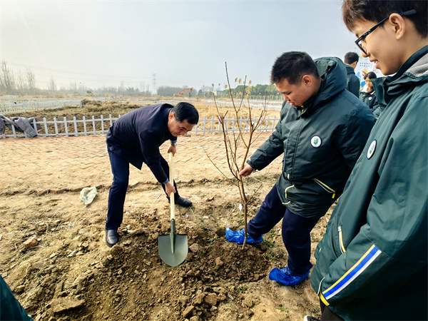 种植果树3.jpg