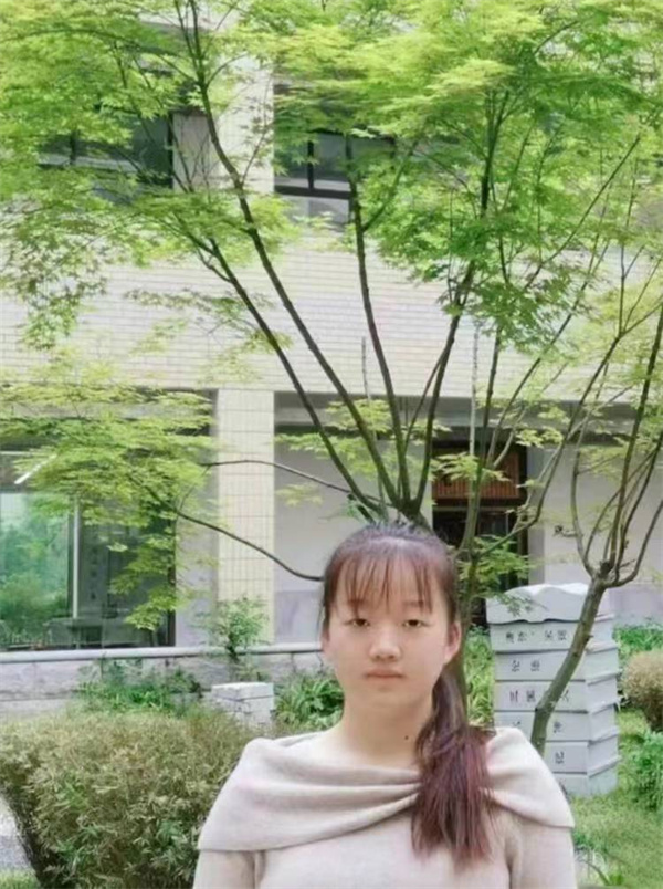 29 翠岗中学 杨欣怡.jpg