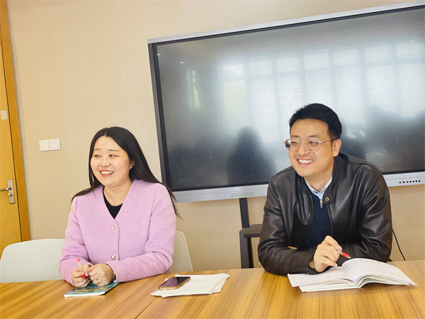 尤勇老师评课.jpg