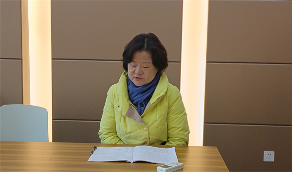 李爱红主任评课.jpg