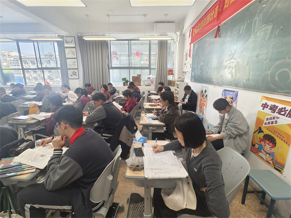 92efdf51200b9cc6aaf4918cb536de3.jpg