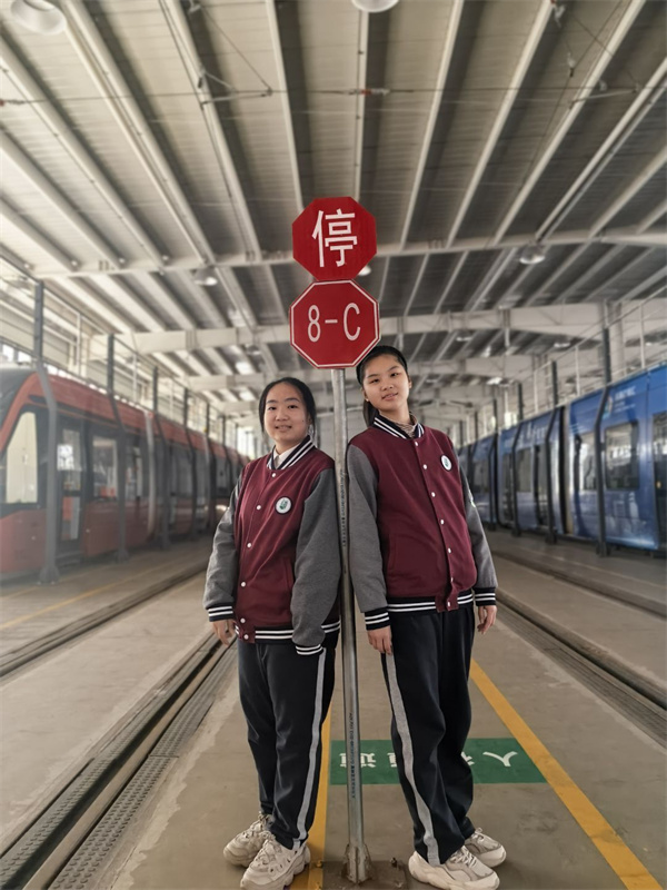 初二9班  王寅玥.jpg