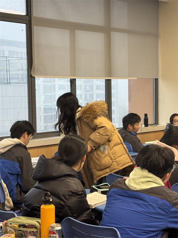 发放梦想约定卡.jpg 发放梦想约定卡.jpg