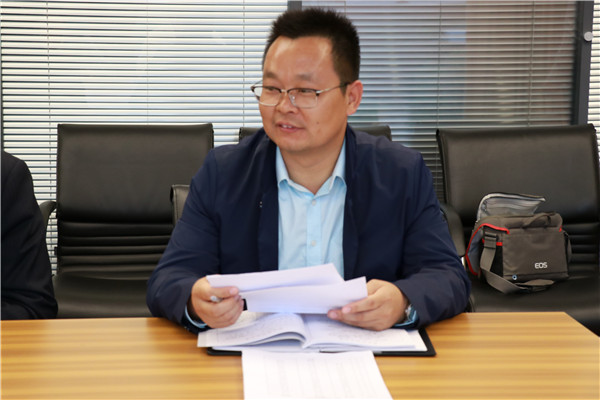 钮洪生老师发言.JPG
