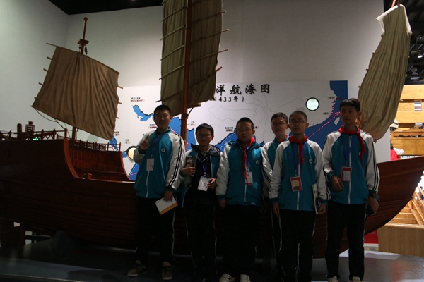 一帆风顺小合影.jpg