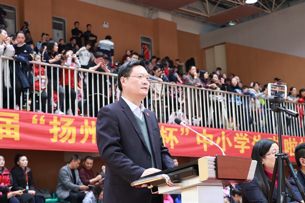 校党委书记、校长陆建军致开幕词.jpg