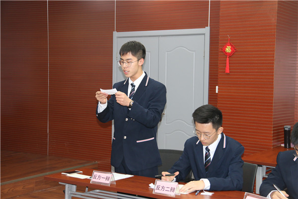 反方一辩王振乾_副本.jpg