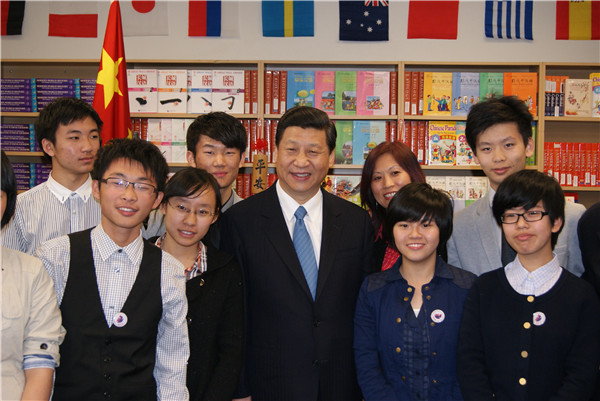 2012年习大大在洛杉矶接见青年大使.jpg
