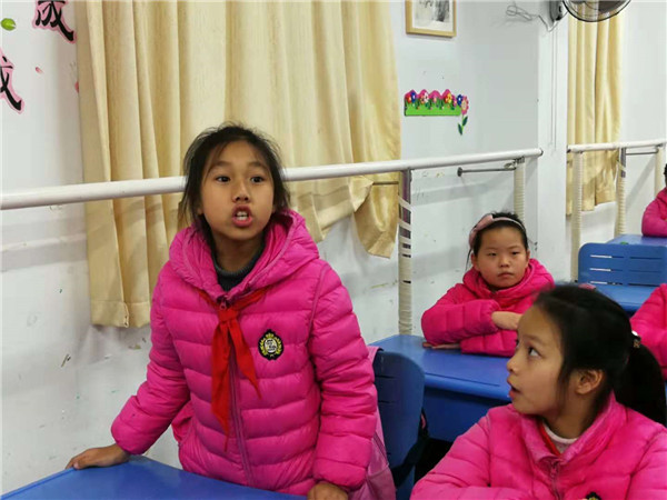 6   学生积极提问_副本.jpg