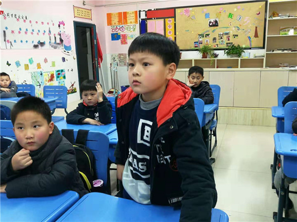 7   学生积极提问_副本.jpg