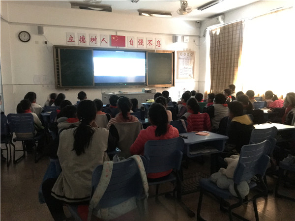 2 观影现场.jpg