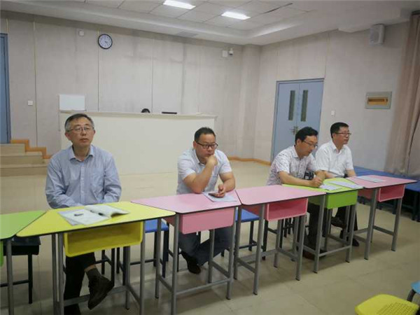 听课.jpg