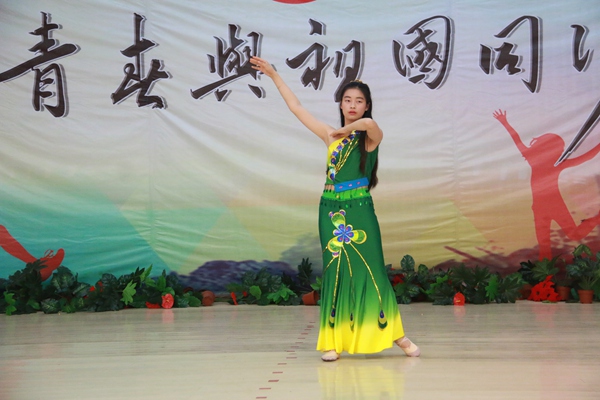 精彩表演11.jpg