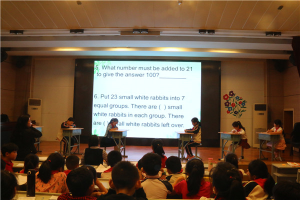 5.学生们现场答题3.jpg
