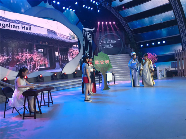 九龙湖初中代表队_副本.jpg