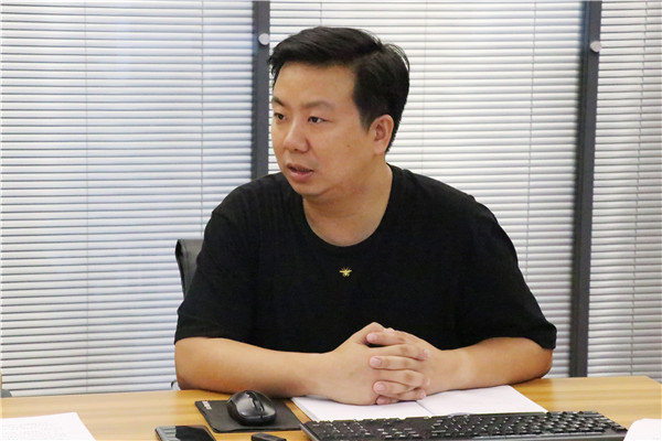 张鹏主任主持会议并通报年级工作计划、开学测试情况.JPG