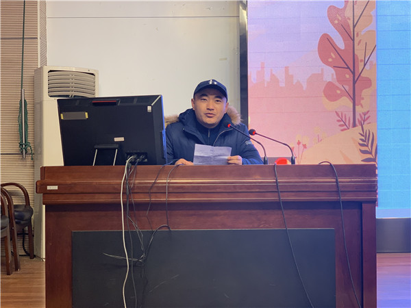 杭集中学化学组王老师讲话2.JPG