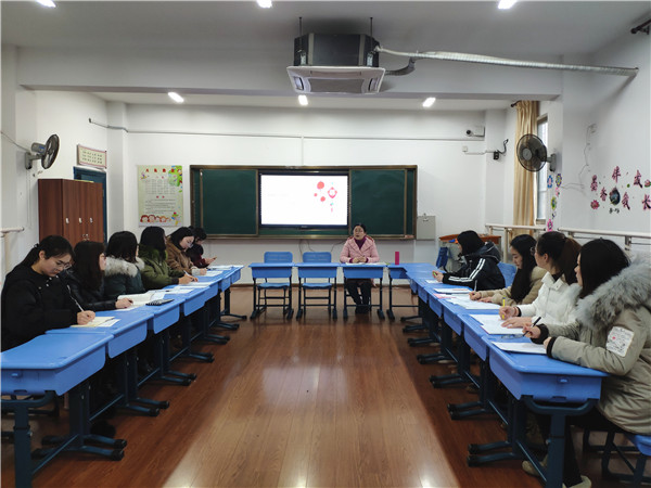 8.会议现场.jpg