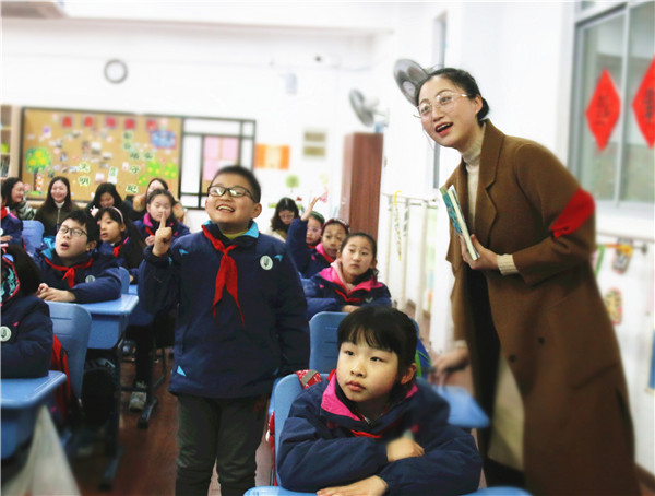 7 学生踊跃发言.jpg