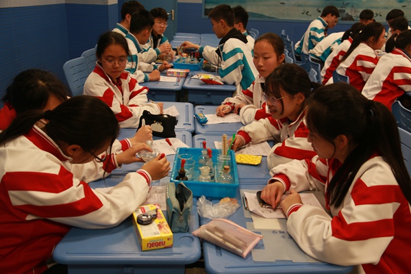 5学生分组实验.jpg