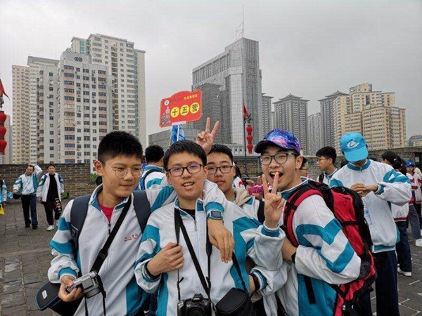 弟兄几个留个影.jpg