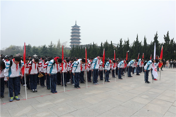 9全体默哀.JPG
