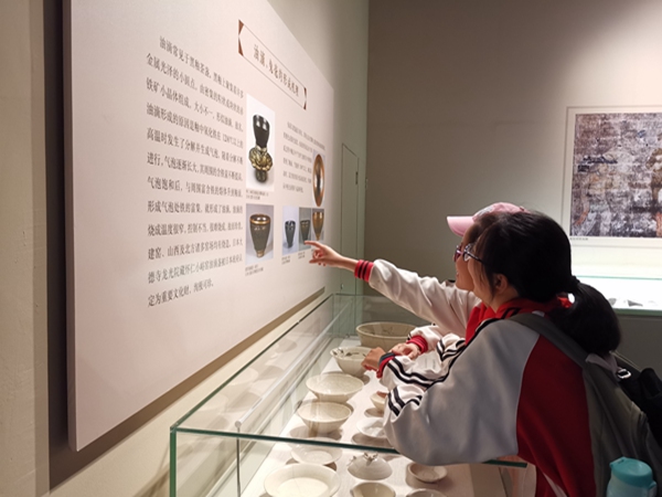 小组学习兴趣浓(4）.jpg