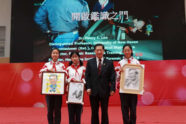 6幸福的合影.jpg