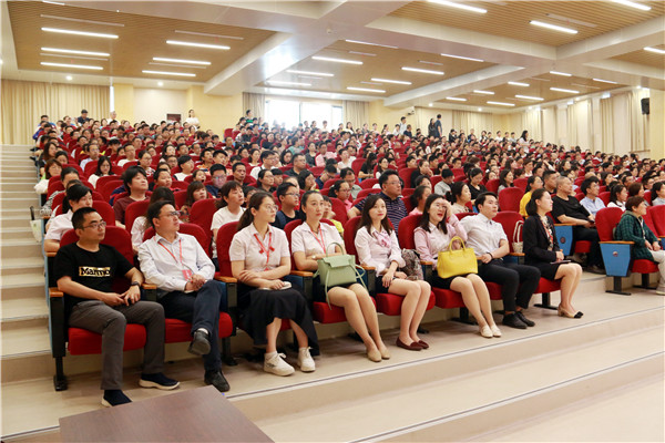 5小升初衔接讲座报告厅现场2.JPG