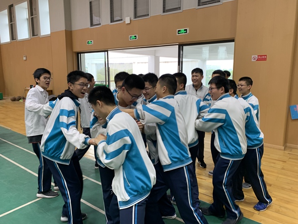拦住他！.jpg