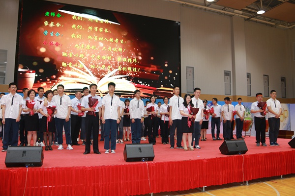 28感恩老师.jpg
