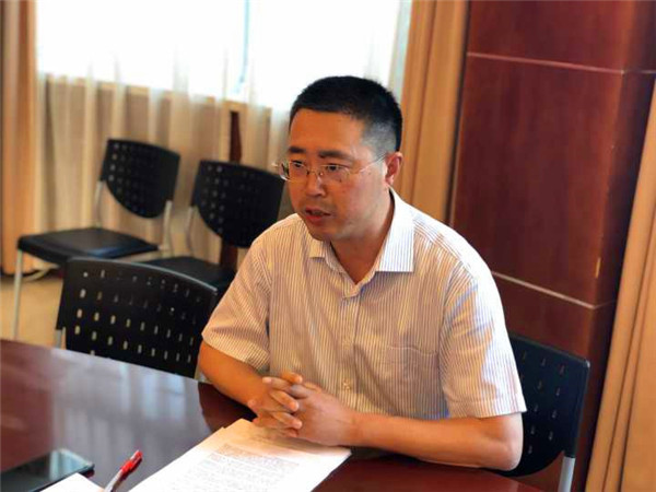 教务处主任常松布置工作_副本.jpg