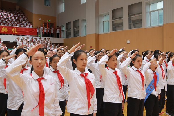 17齐诵《少年中国说》！.jpg