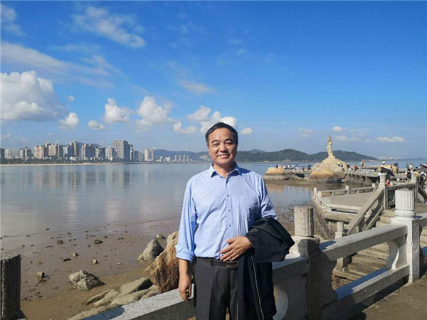 姚泽基老师.jpg