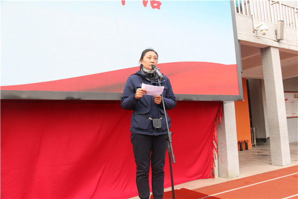 学工处副主任张蕊讲话.jpg