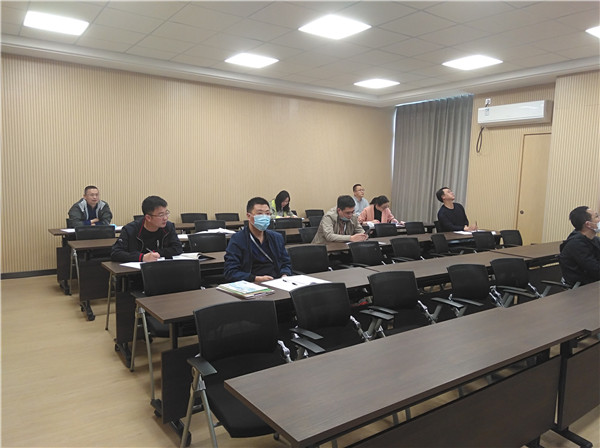 听课现场.jpg