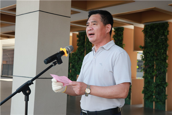 朱云峰主任进行拉练动员.jpg