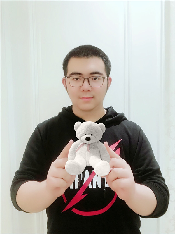 何昱锋2.jpg