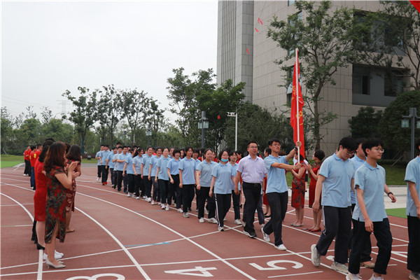 8班.jpg
