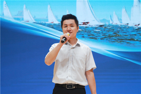 高一9班王明星老师自我介绍.jpg